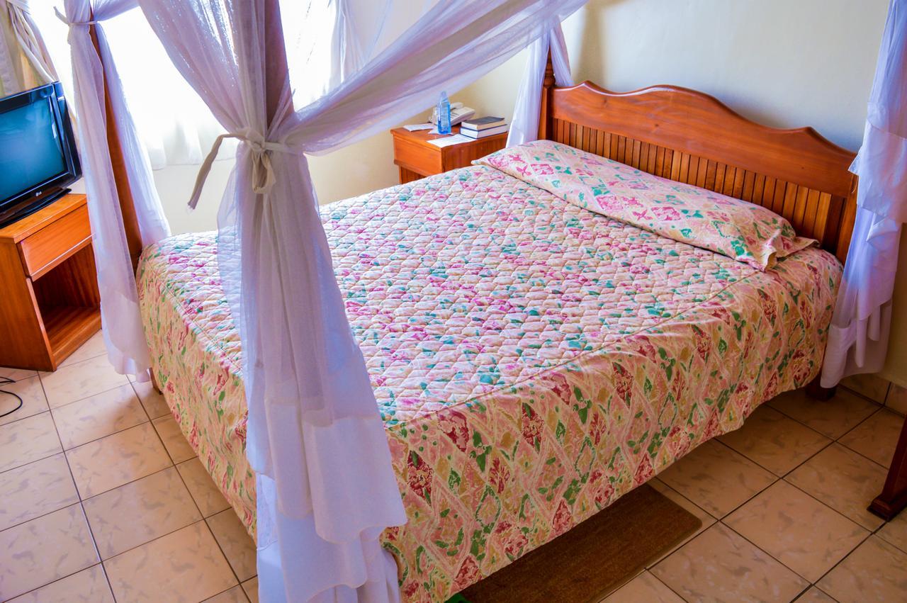 Teatot Hotel Machakos Экстерьер фото